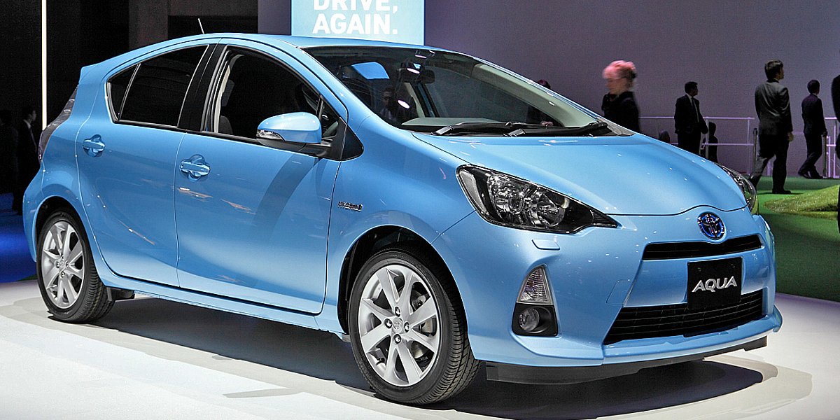 El híbrido Toyota Aqua se mantiene líder de ventas en Japón