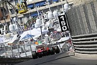 Alonso busca acercarse al liderato en el GP m�s glamuroso del calendario.