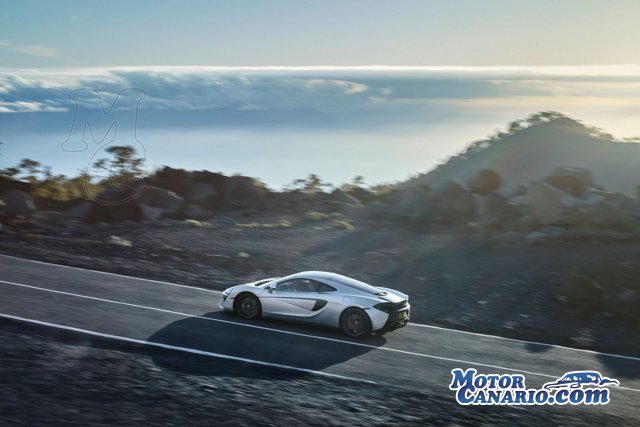 McLaren promueve la imagen de Tenerife por todo el mundo.