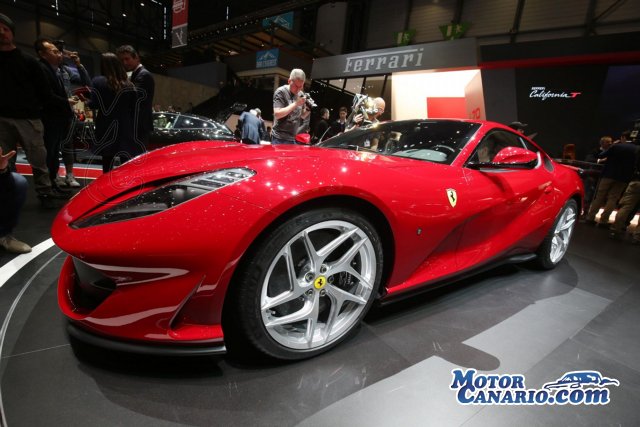 Ferrari exhibe su modelo más potente jamás fabricado, el 812 Superfast.
