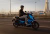 BMW lanza scooter C 400 X, touring K 1600 Grand America y enduro GS 750 y 850.