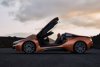 BMW presenta el biplaza descapotable deportivo híbrido i8 Roadster.