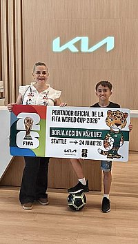 Kia Canarias convierte a un niño en Portador Oficial del Balón de la FIFA World Cup 2026.