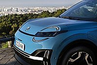 Nissan acelera en septiembre: el pulso del eléctrico urbano, el éxito del e-POWER y el empuje comercial.