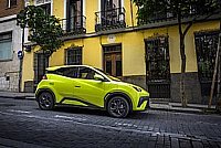 BYD bate récord en España y lidera el mercado de vehículos enchufables en mayo.